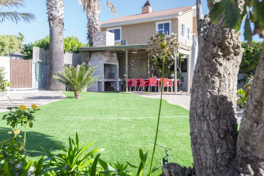 3 Bedroom Property for Sale in Myburgh Park Western Cape